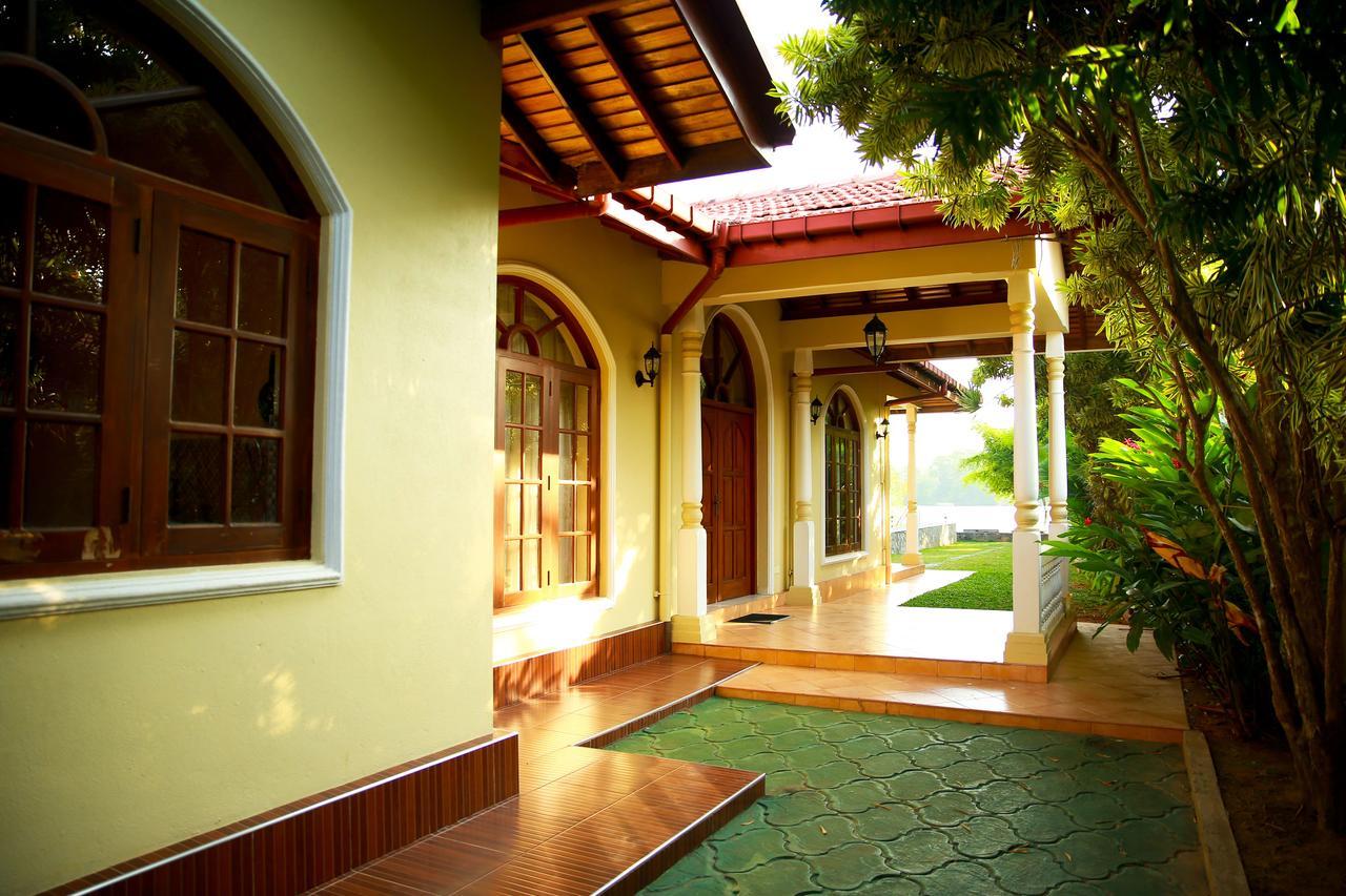 Bentota River Villa Exterior photo
