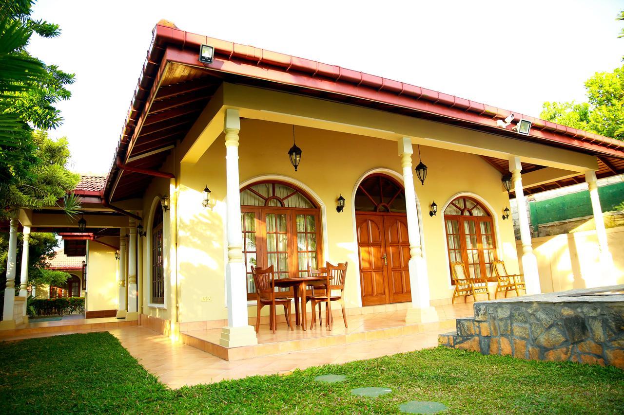 Bentota River Villa Exterior photo