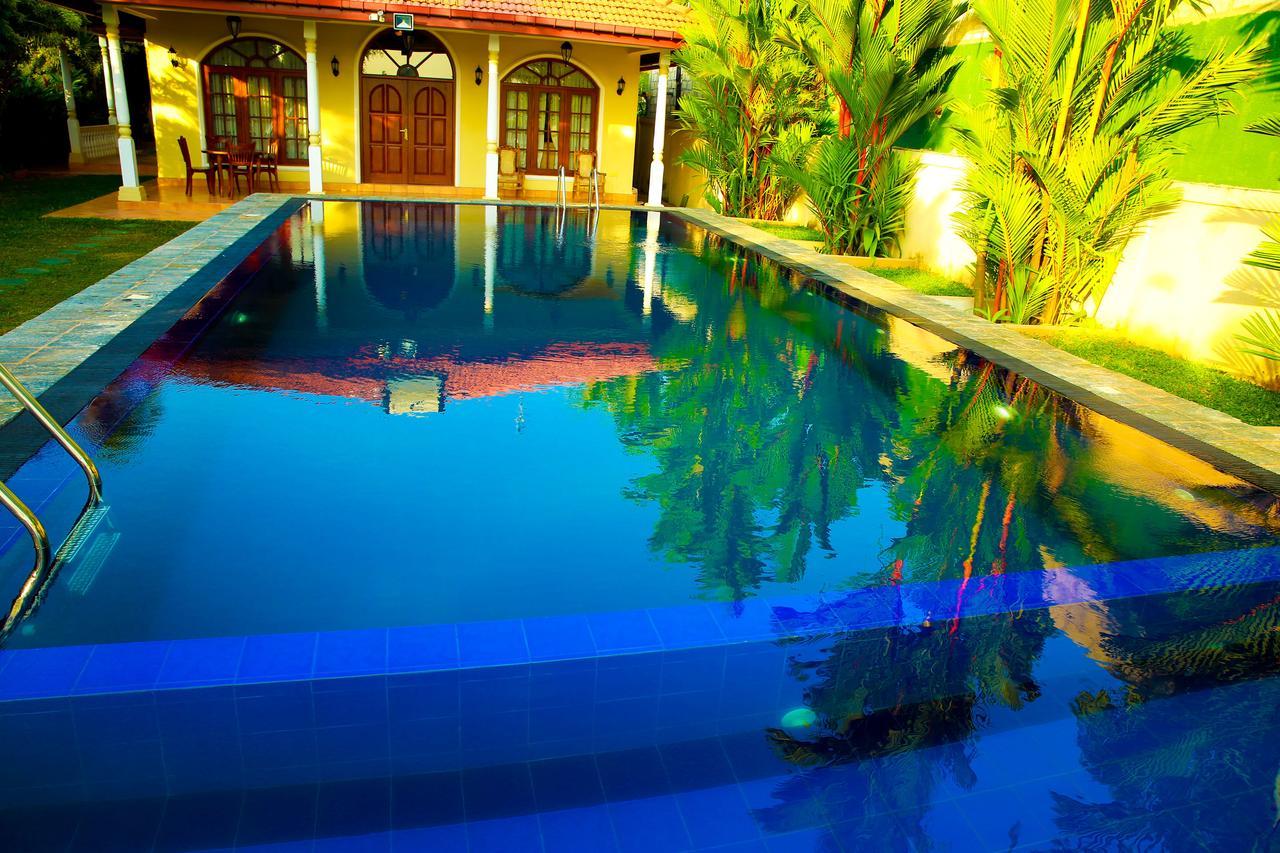 Bentota River Villa Exterior photo