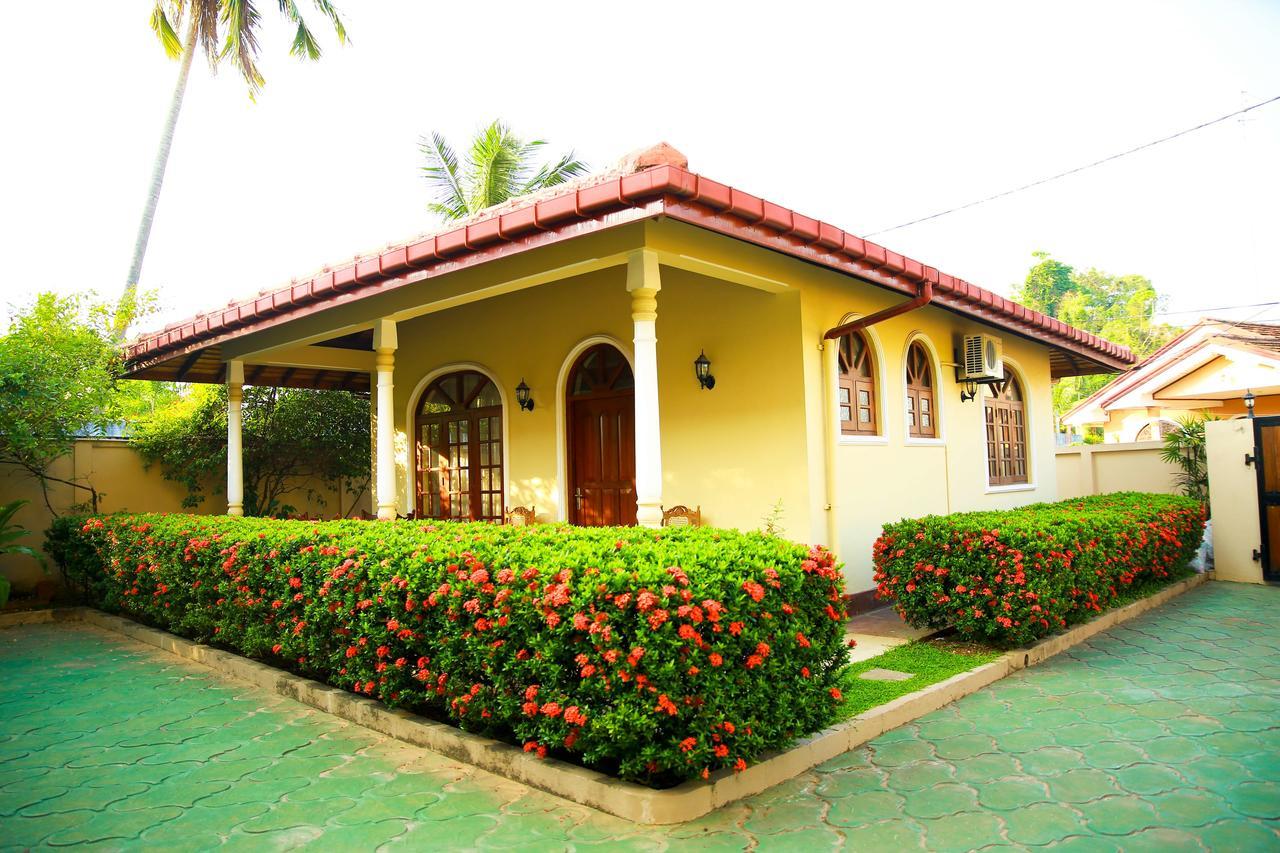 Bentota River Villa Exterior photo