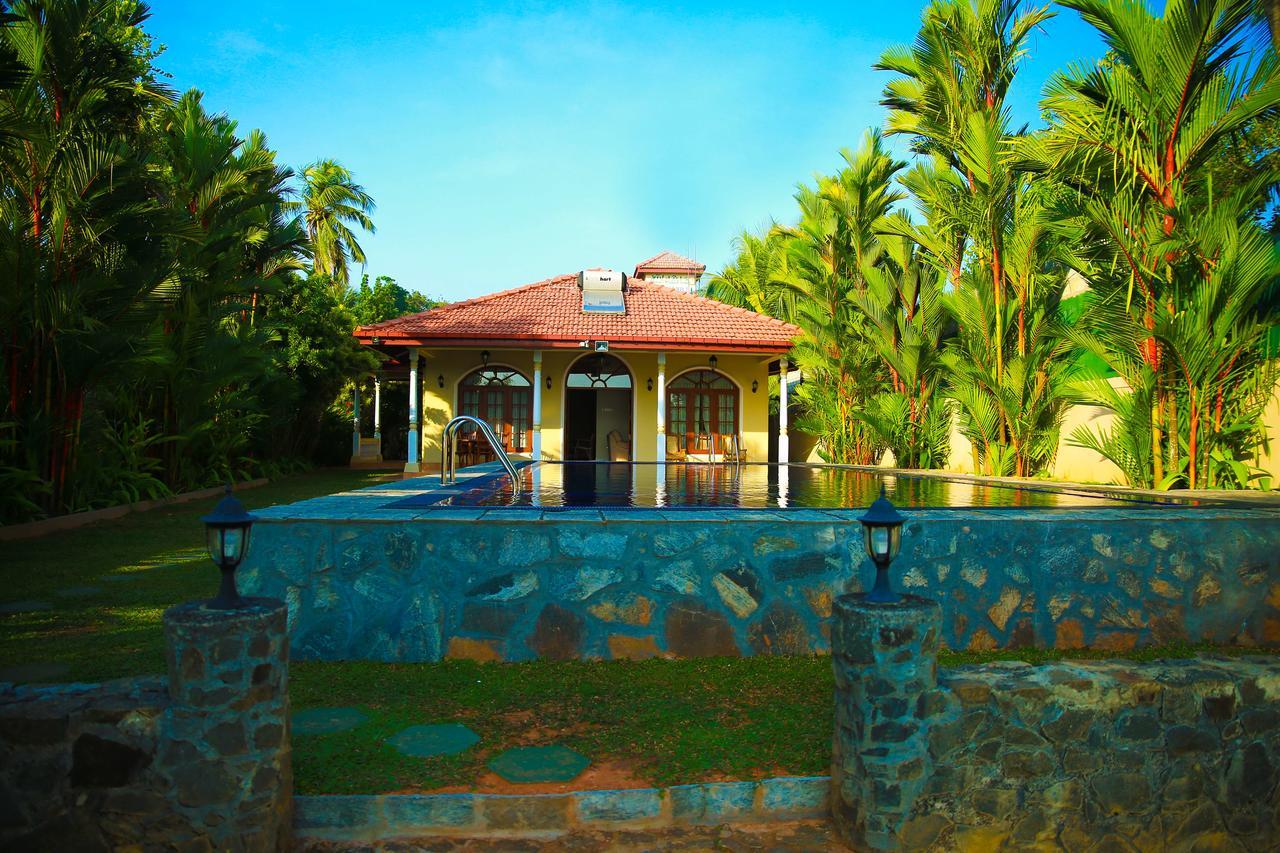 Bentota River Villa Exterior photo